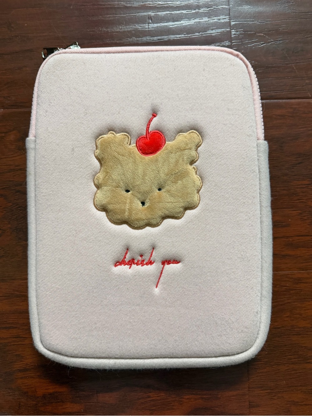 Ipad sleeve with fleece linings